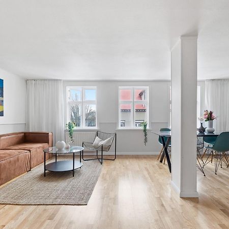 Downtown Reykjavik Baldursbra Holiday Home Екстер'єр фото