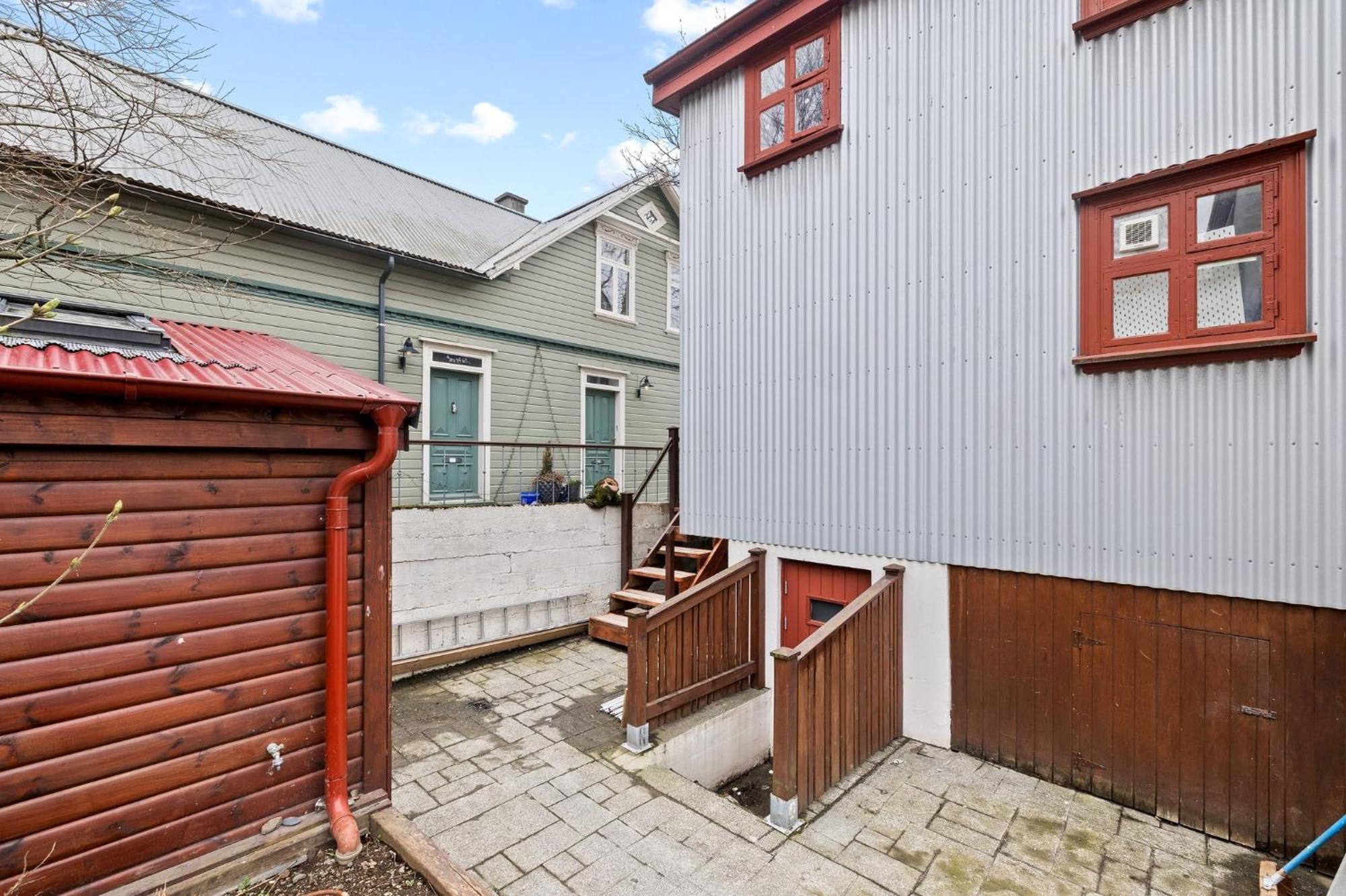 Downtown Reykjavik Baldursbra Holiday Home Екстер'єр фото